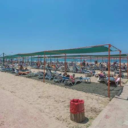 Heaven Beach Apart 아파트호텔 시데